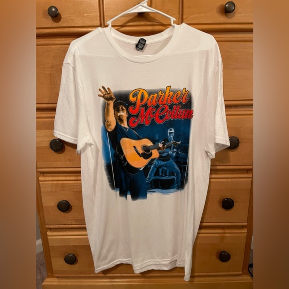 Parker McCollum Concert T-Shirt - Picture 1 of 3